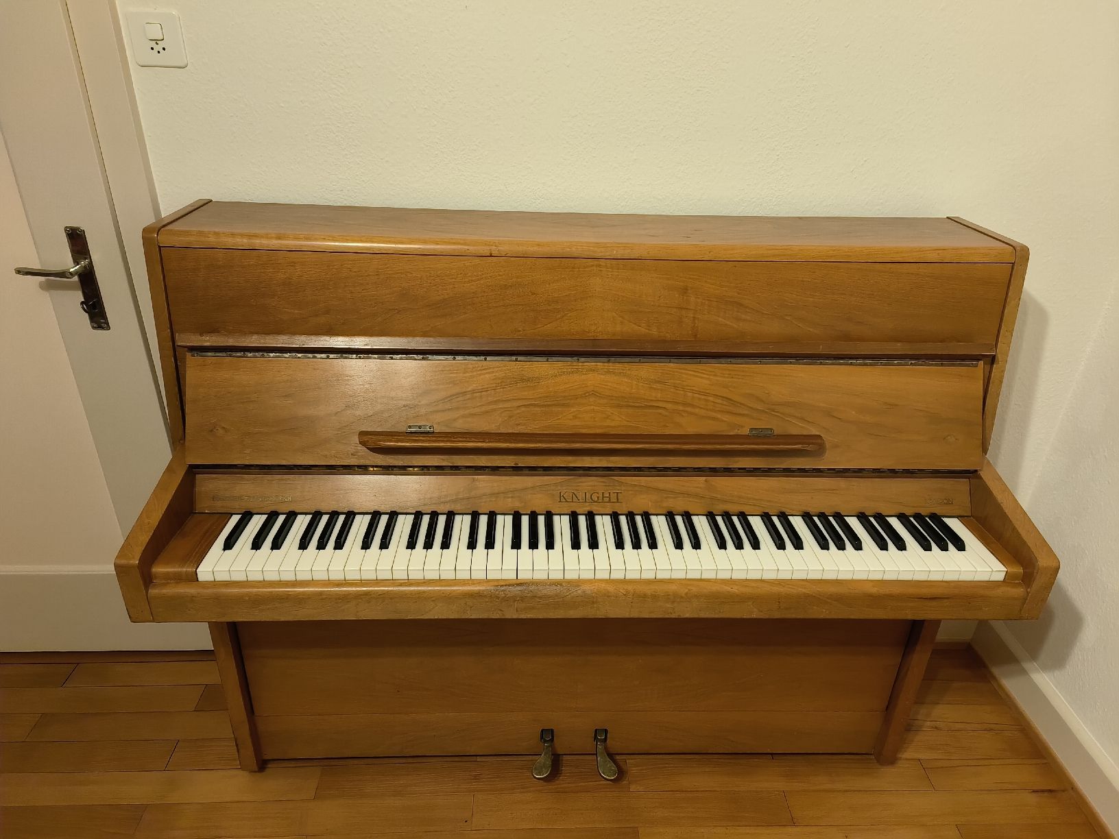 Instruments de musique: Knight Klavier – D'occasion à Beringen par Timeo11