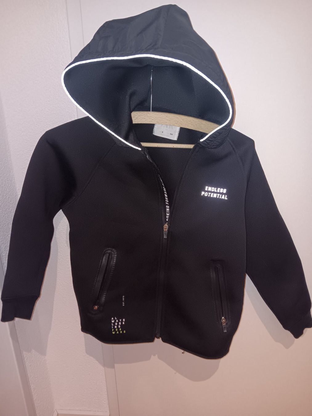 Zara Giacche & Cappotti: Kinder 'Jacke',Gr.134 (Size 9) – Nuovo (secondo la descrizione) da Gelterkinden venduto da ram_5vkp