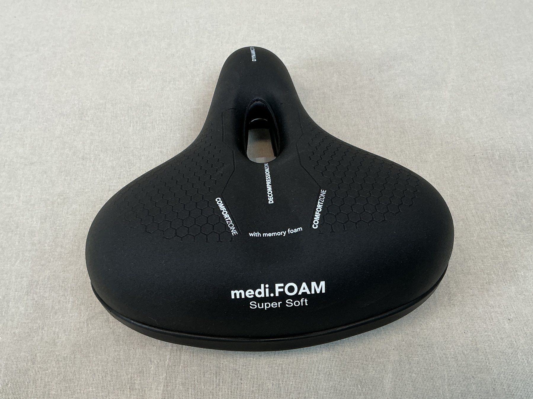 Fischer Pezzi di ricambio: FISCHER medi.Foam Super Soft Velo Sattel – Nuovo (secondo la descrizione) da Richterswil venduto da Restwert_Richterswil 2