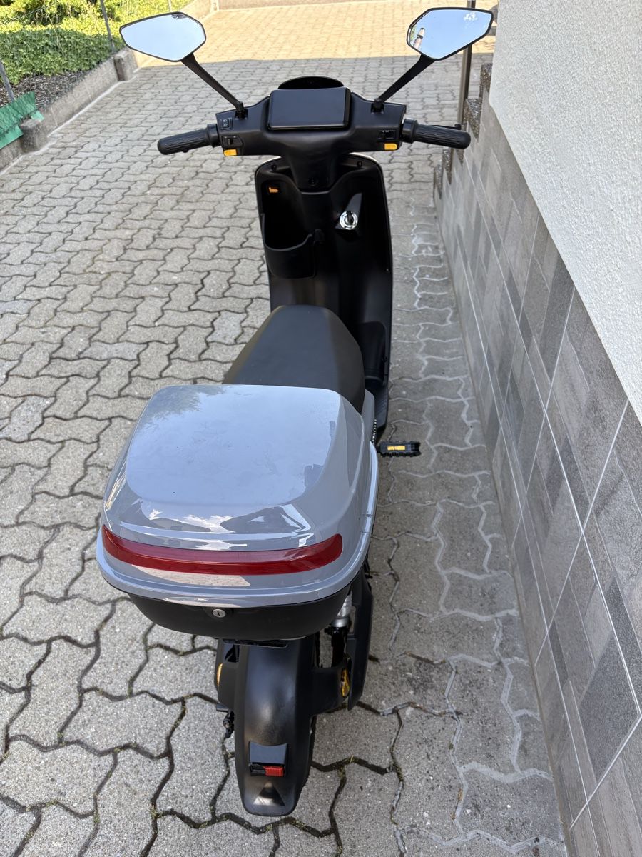 Scooter: Aversus E-Scooter – Usato da Oberbuchsiten venduto da Tesin3 3