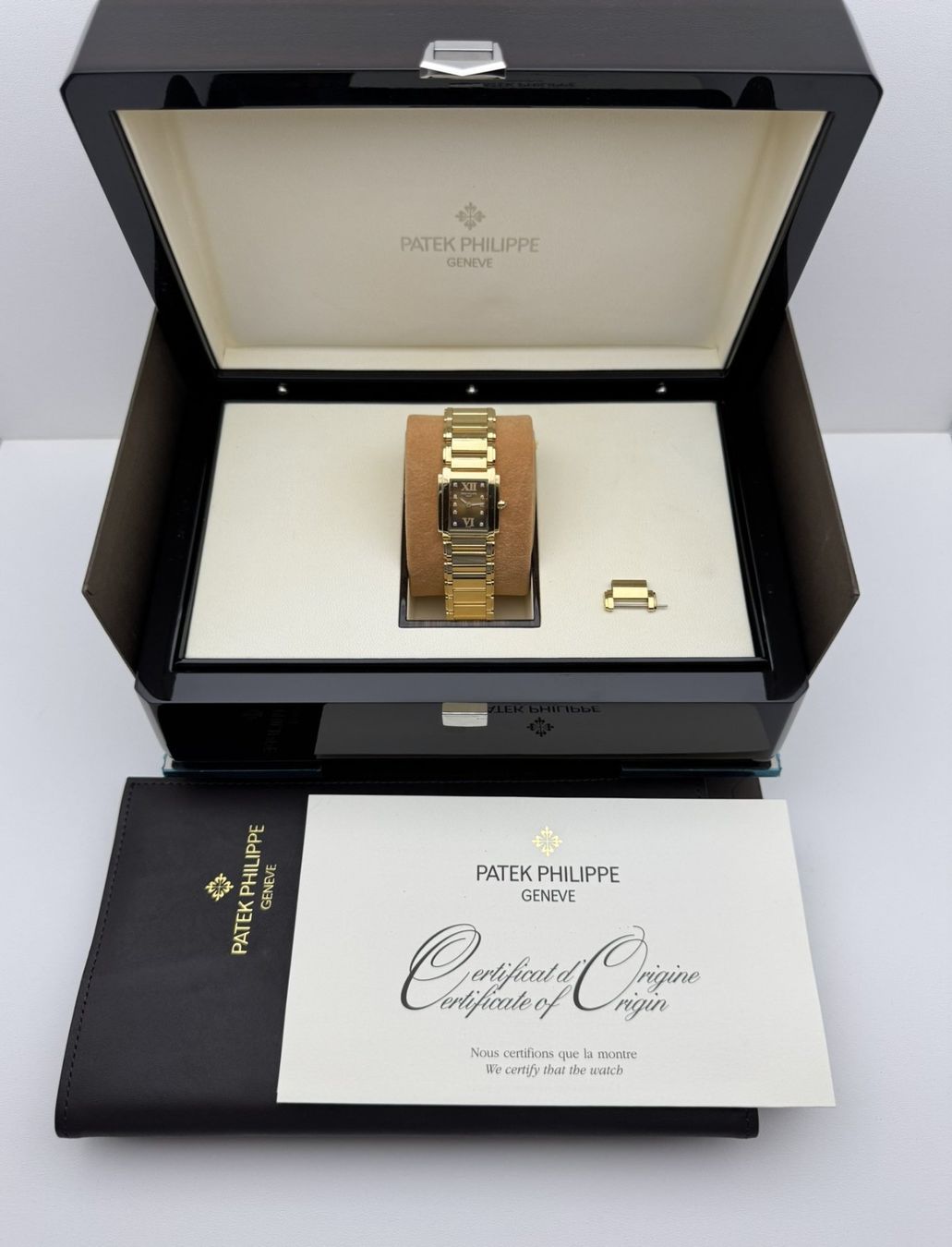 Patek Philippe Montres: Patek Philippe Twenty 4 Yellow Gold 4907/1J 010 – D'occasion à Lausanne par Waltana 9