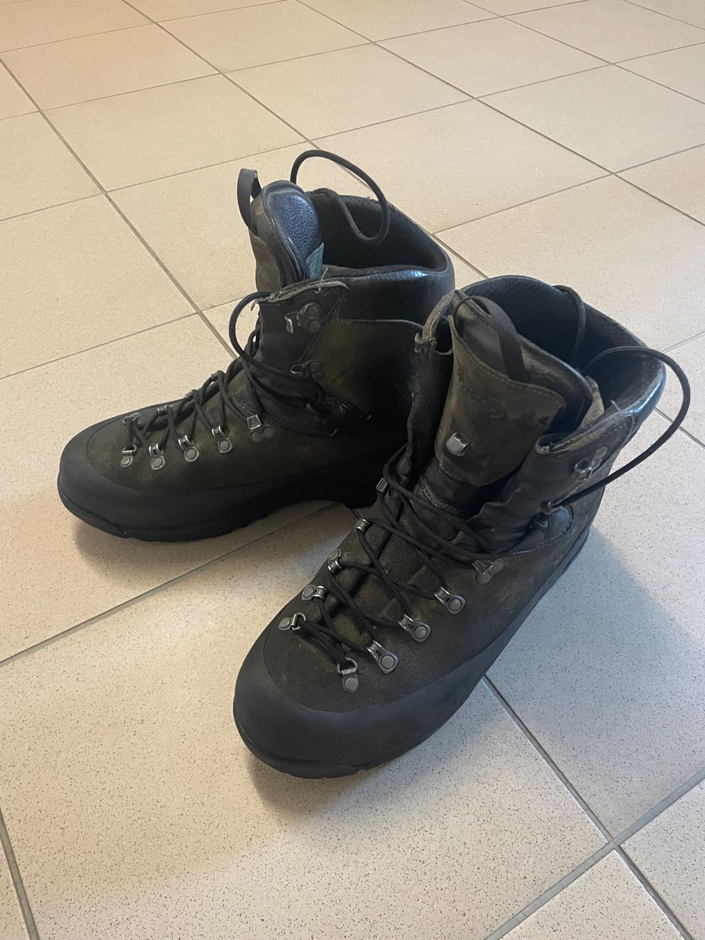 Aku Herrenschuhe: Wanderschuh AKU KS14 Grösse 46 – Gebraucht aus Winterthur von Anemone55 2