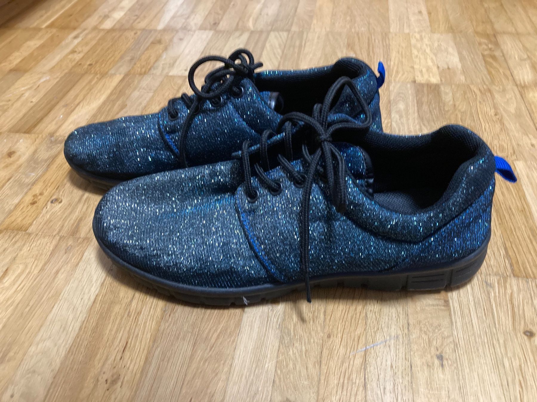 Damenschuhe: Blaue Glitzer Sneaker Gr. 38 – Gebraucht aus Thun von Vans_98