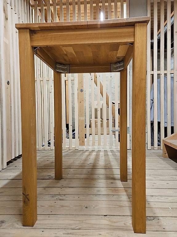 Tavoli: Stehtisch Holz – Usato da Bern venduto da simustocker 2