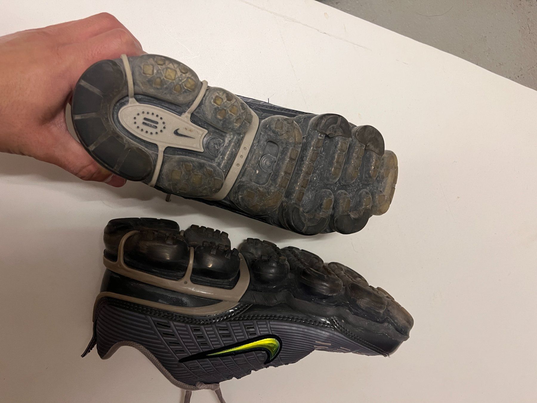Chaussures hommes: Nike Air VaporMax 360 grau – D'occasion à Jona par Humpimumpi 2