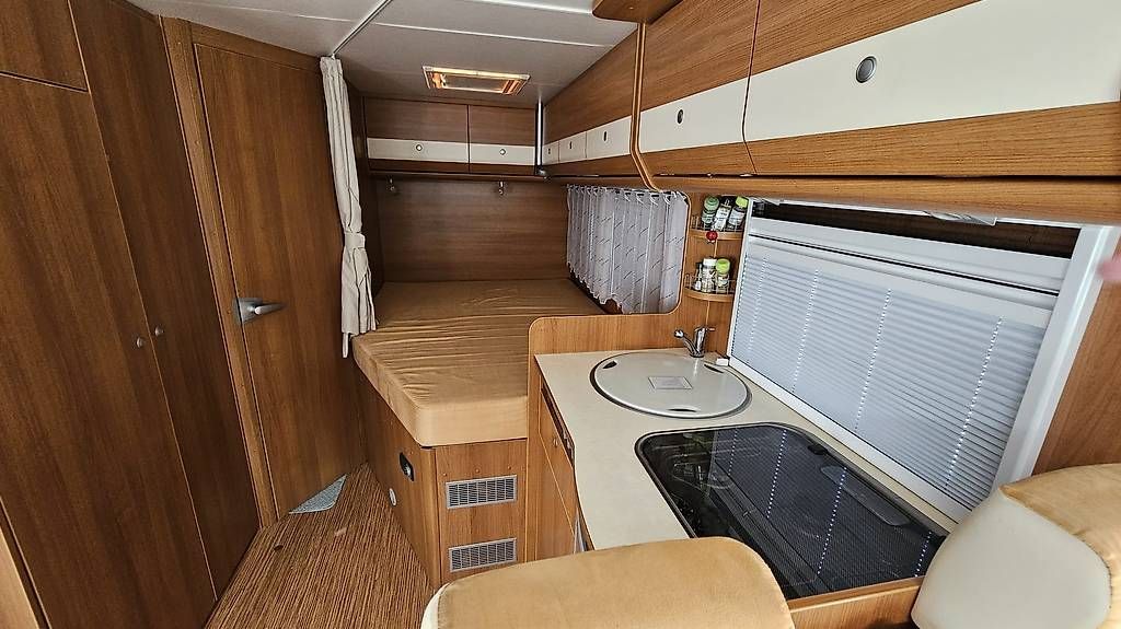 Véhicules de camping: Fiat Capron, Carado T345  – D'occasion à Neftenbach par lar_jb9p 4