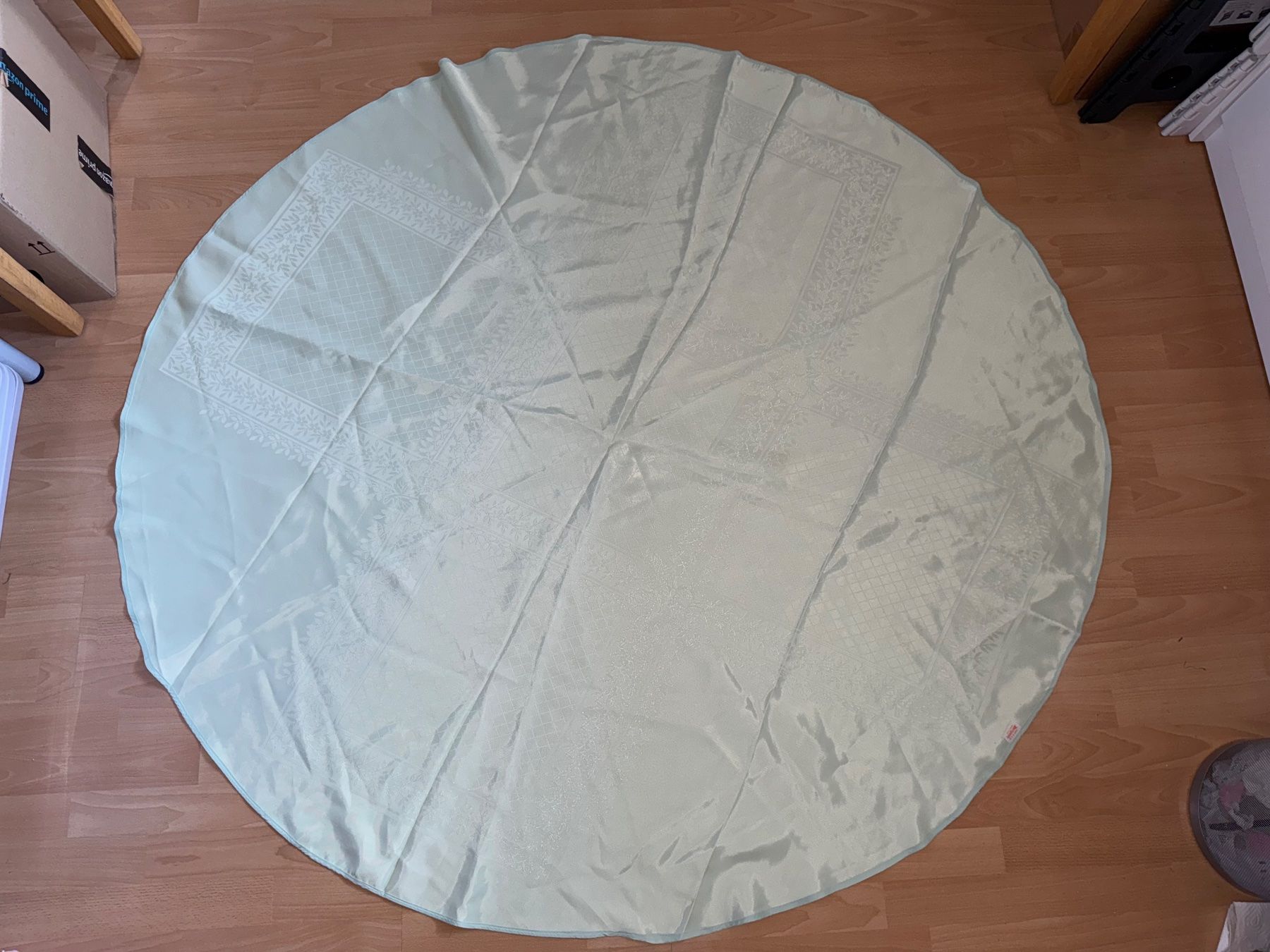 Altra biancheria da tavola: runde Tischdecke – Usato da Grosswangen venduto da Second_hand_paradise