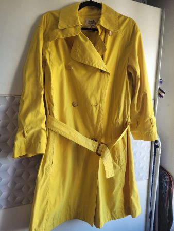 Hermès Trenchcoat, gelb, Gr. 38 – Der perfekte Übergangsm...