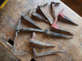 Mauerkloben, alt - 12 Stück - verschiedene Kloben