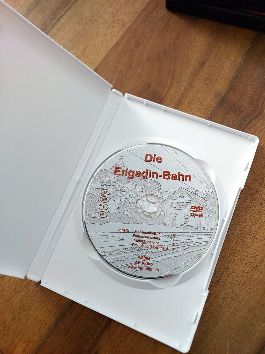 Tutti i DVDs: Die Engadin-Bahn - DVD – Usato da Schönenwerd venduto da Steidi 1