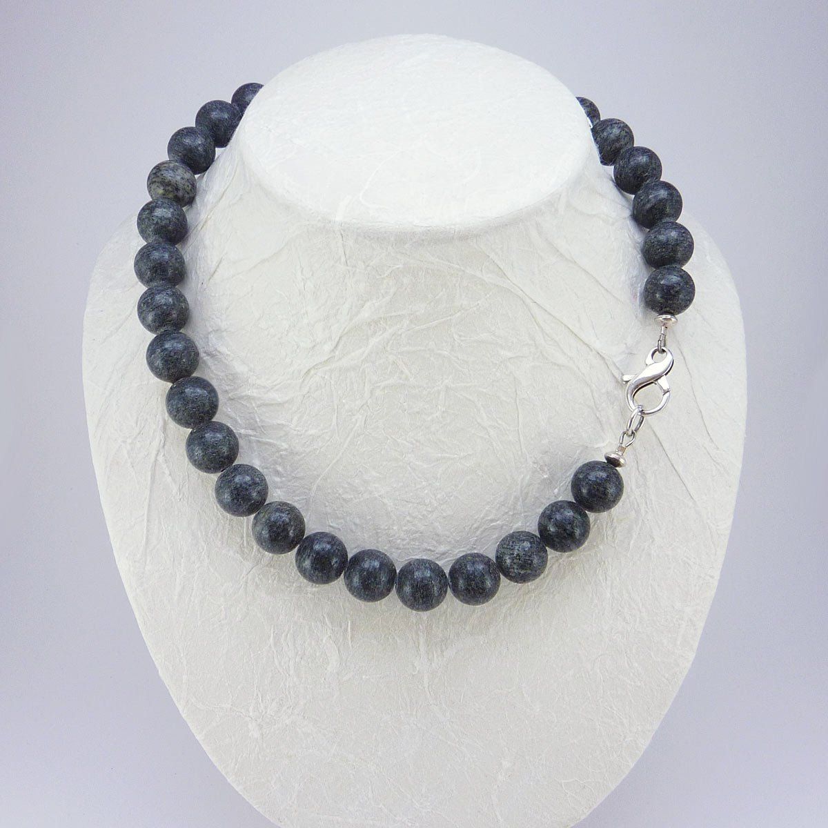 Catenine: Tessiner-Granit Halskette – Nuovo e nell'imballaggio originale da Meilen venduto da Byrd-bijoux 1