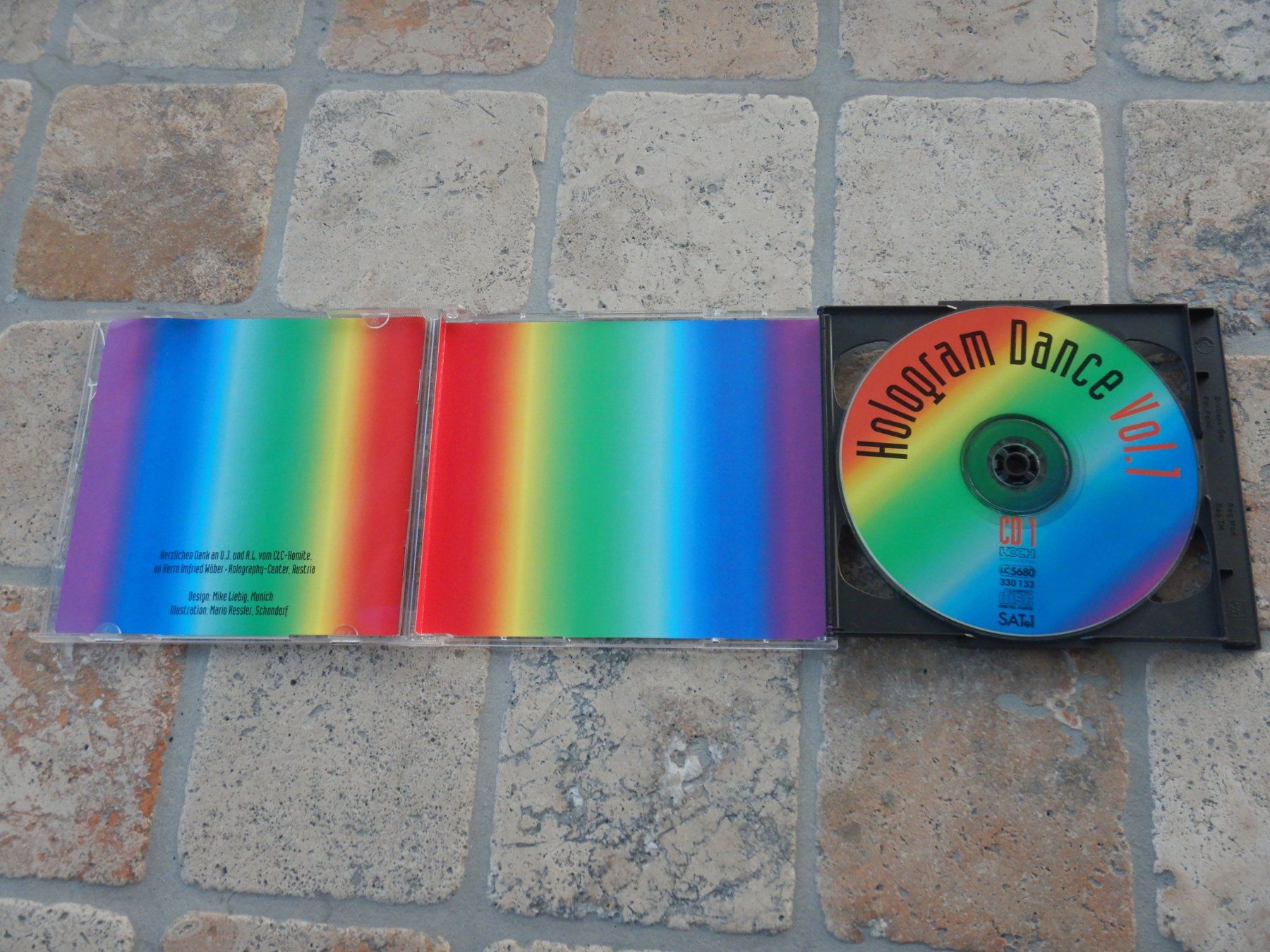 CD: Doppel CD, Hologram Dance Vol. 1 – Usato da Mörschwil venduto da Monzar 1