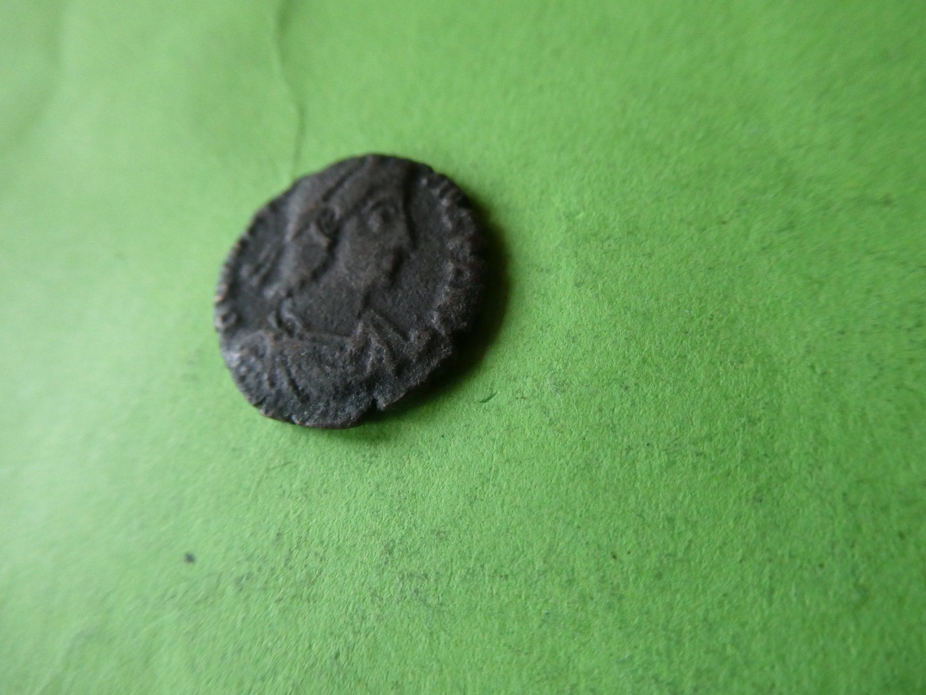 Alle Münzen: uralte Bronzemünze  16 mm     2.19  g – Gebraucht aus Hinterforst von Rohusri 1