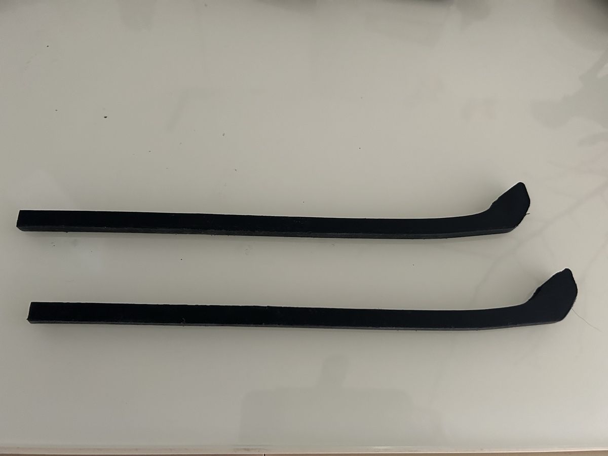 Pattini da ghiaccio: Schlittschuhe Grösse 33/34 – Usato da Luzern venduto da HuberRenat 1