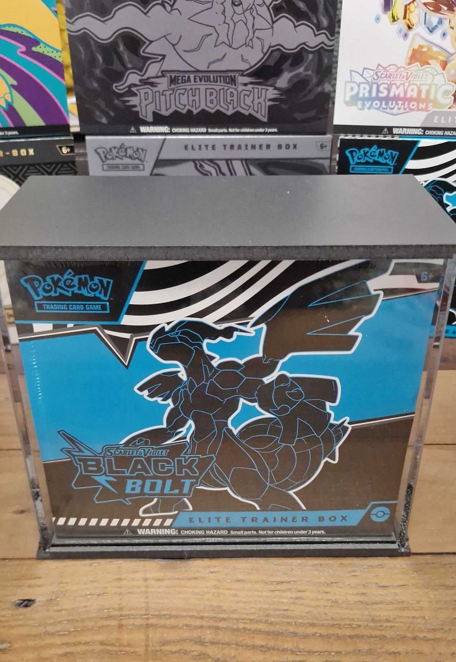 Pokémon Cartes à collectionner: Pokémon ETB Black Bolt Elite Trainer Box – Neuf avec emballage d'origine à Riehen par luc_z2ls
