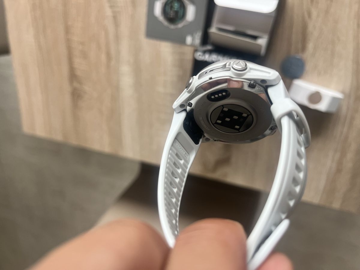 Garmin Orologi: Garmin Fenix 8 43mm – Usato da Vouvry venduto da zin_v6pr 3