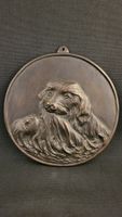 Bronze-Relief mit Hund