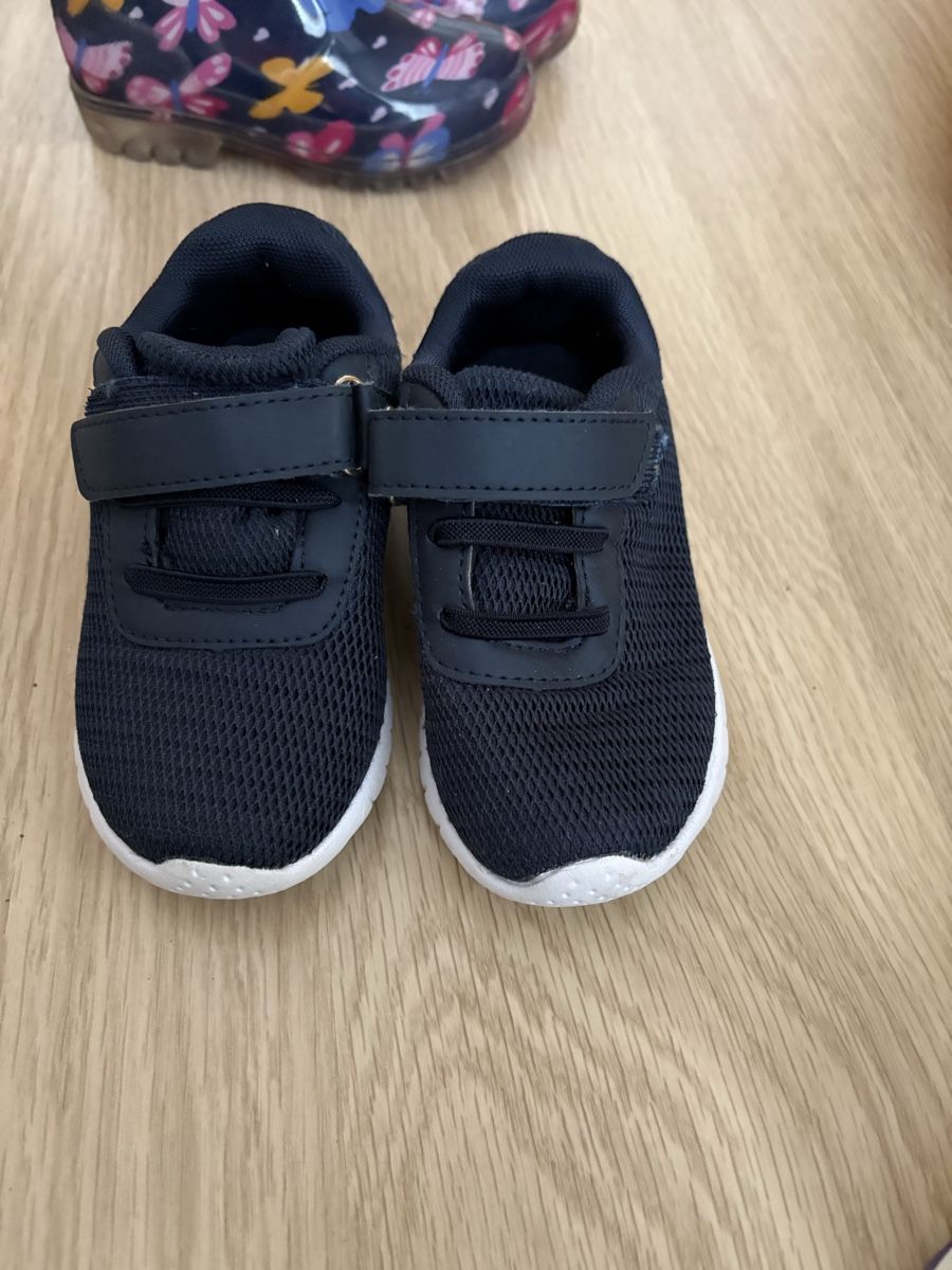 Scarpe da uomo: Chaussures de gym – Usato da Torgon venduto da k-ro919