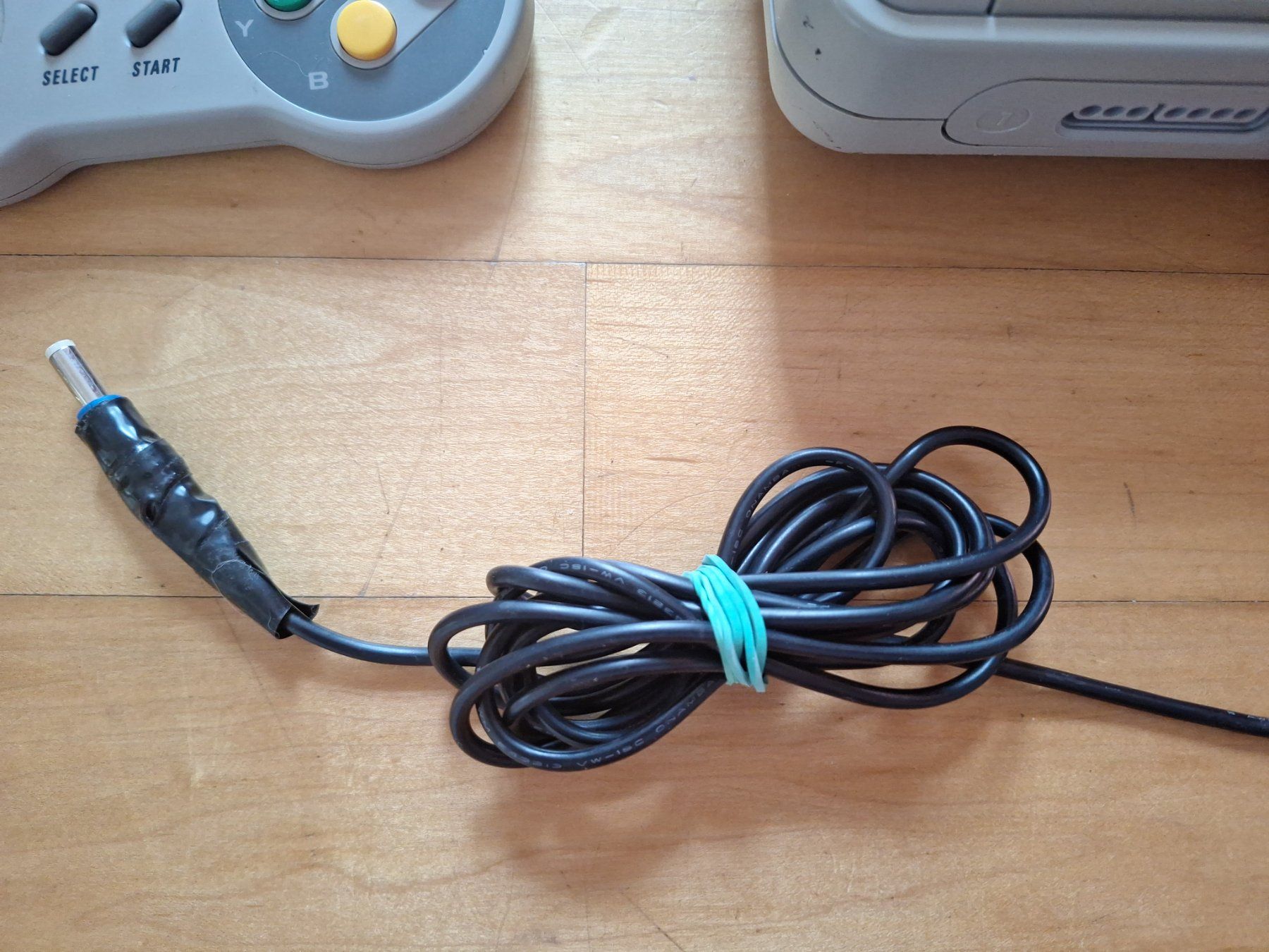 Nintendo Konsolen: SNES Konsole + 2 Controller – Gebraucht aus Altstätten SG von GGsGameshop 1