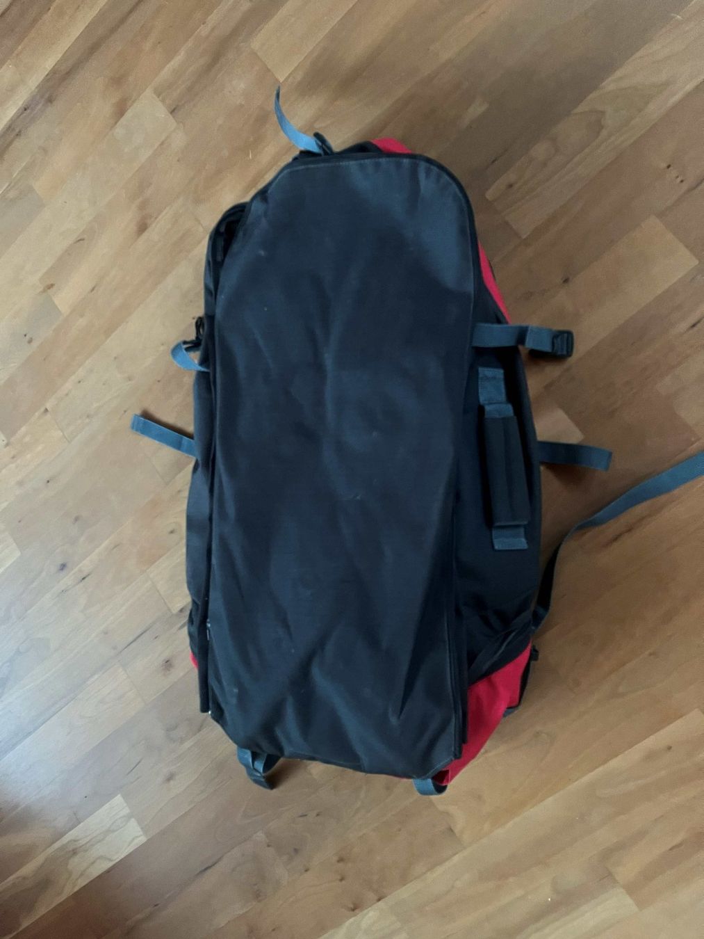 Rucksäcke: Grosser Rucksack / Reisetasche – Gebraucht aus Oberdorf SO von pegasus1960 5