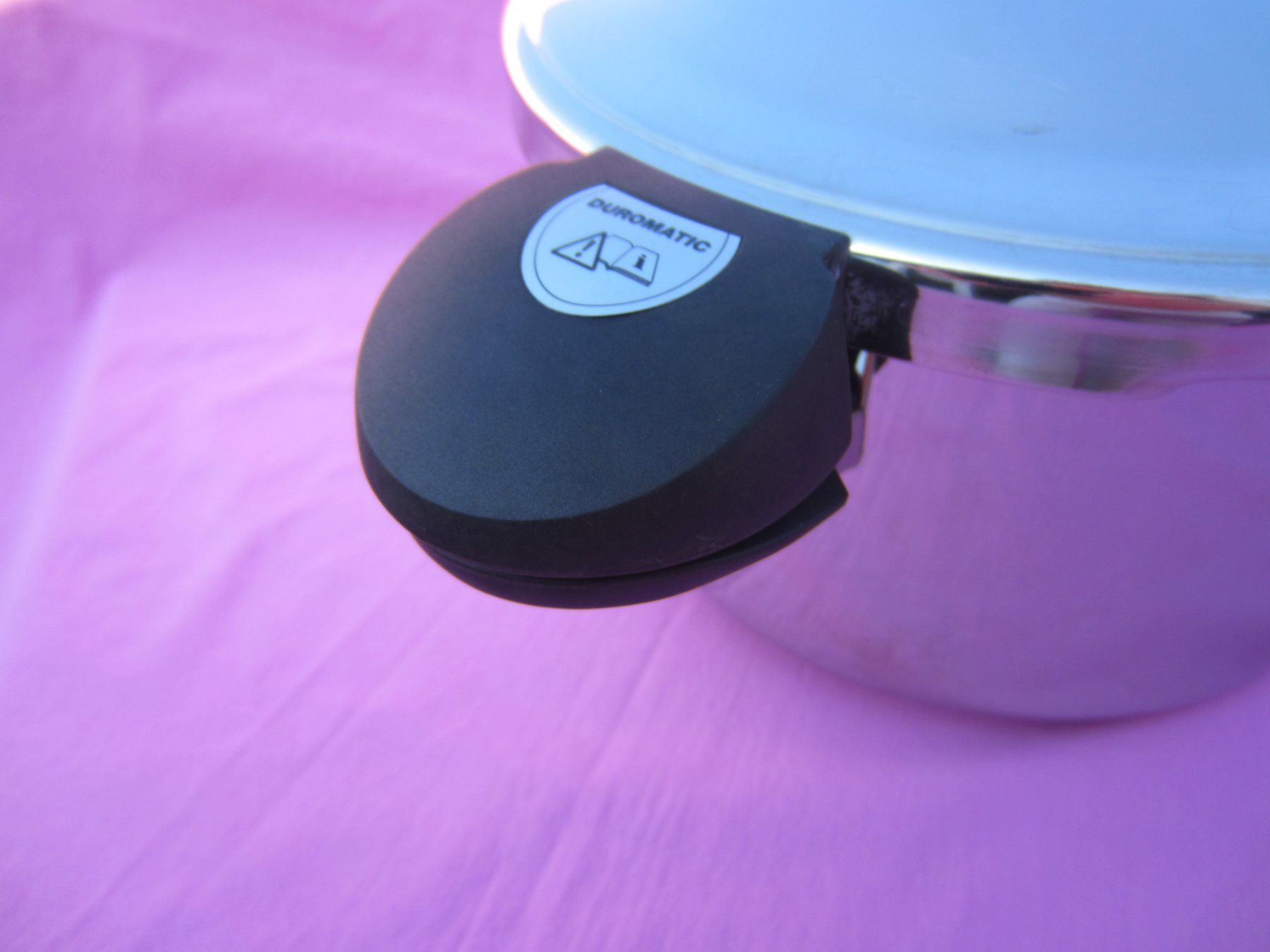 Duromatic Töpfe: DUROMATIC Dampfkochtopf 4.5 Liter – Gebraucht aus Sursee von Tschiger 4