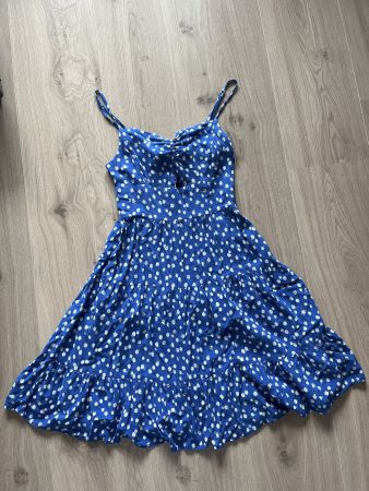 Wunderschönes Sommerkleid Gr. 34 aus Viskose