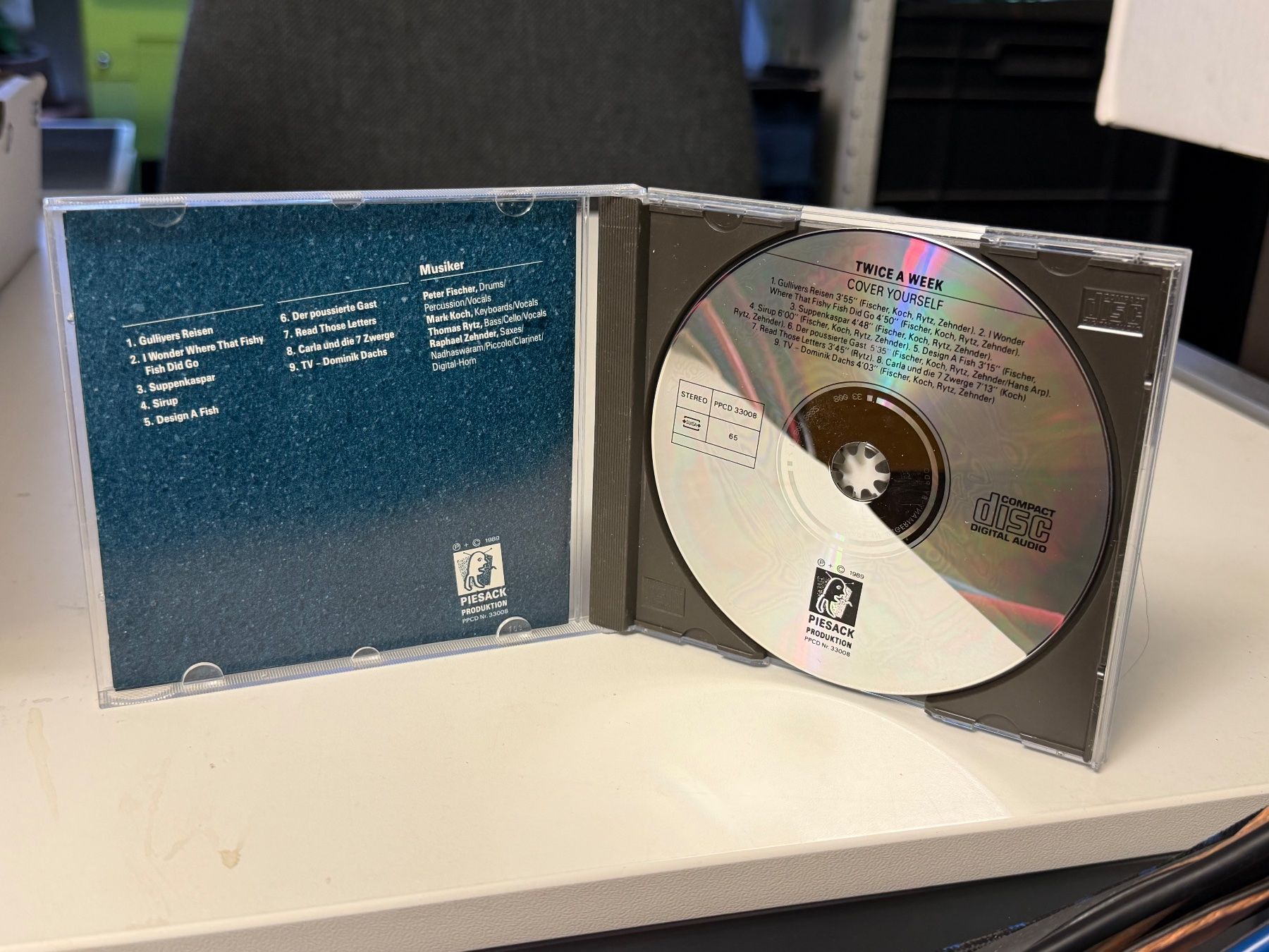 CD: Twice A Week - Cover Yourself - SRA04A – Usato da Küsnacht ZH venduto da JazzRecords 2