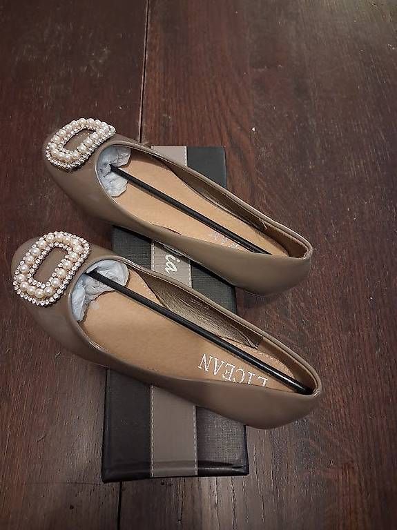 Damenschuhe: Escarpin Licean – Neu und originalverpackt aus Genève von Bell-47 2
