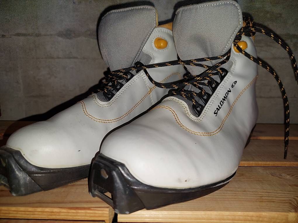 Sci: Soulliers de ski de fond – Usato da Tolochenaz venduto da frl_zm2w 2