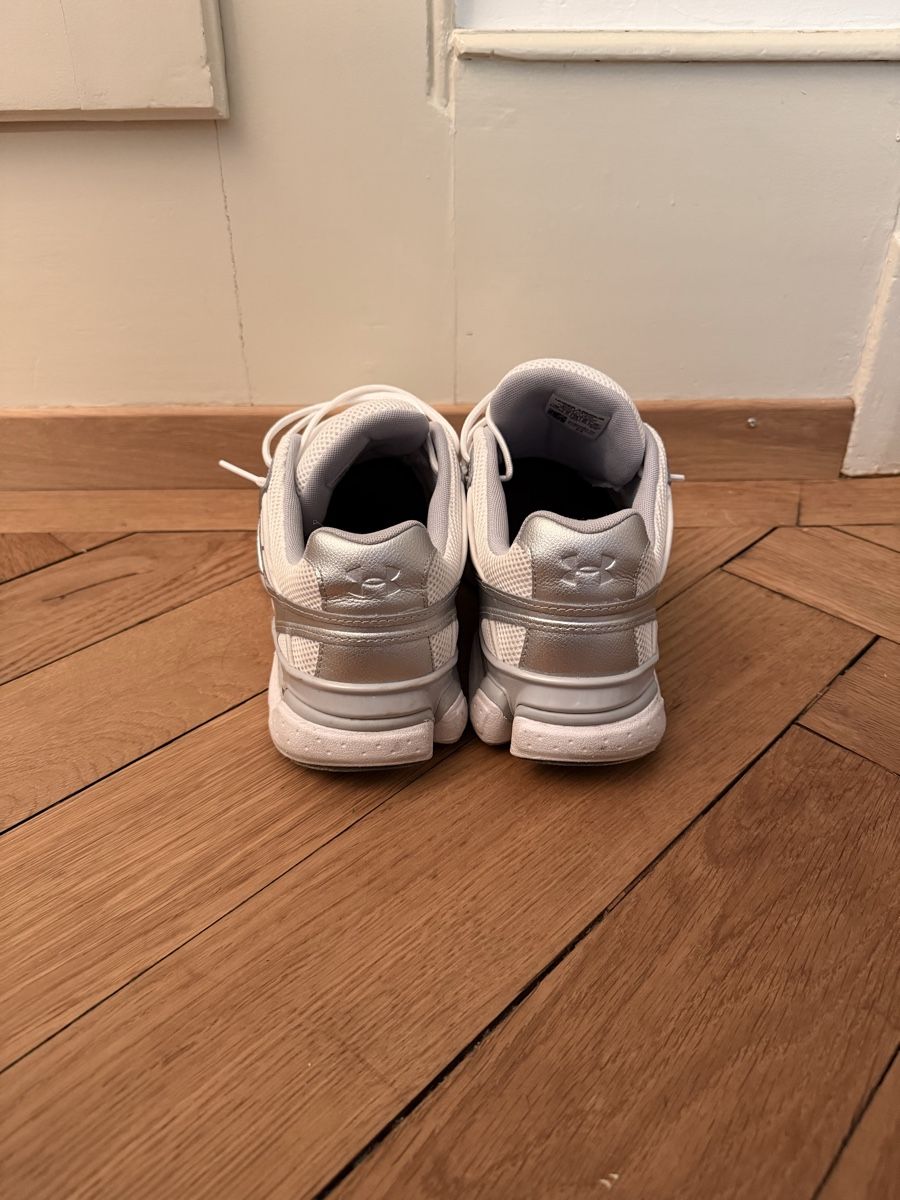 Under Armour Scarpe da uomo: Under Armour Sola Sneaker White – Usato da Bern venduto da rub_9pcg 2