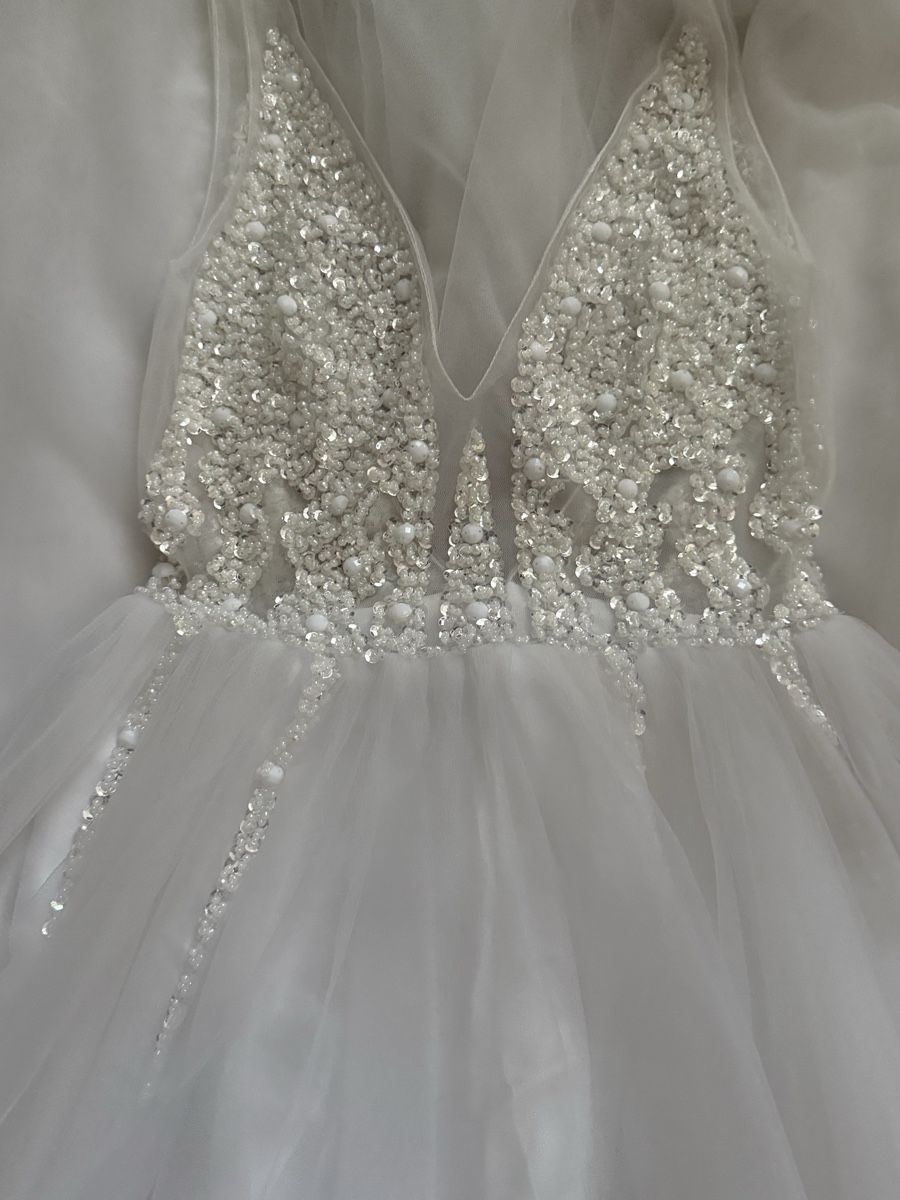 Kleider: Brautkleid weiss mit Perlen – Neu (gemäss Beschreibung) aus Alpnach Dorf von beauty87 1