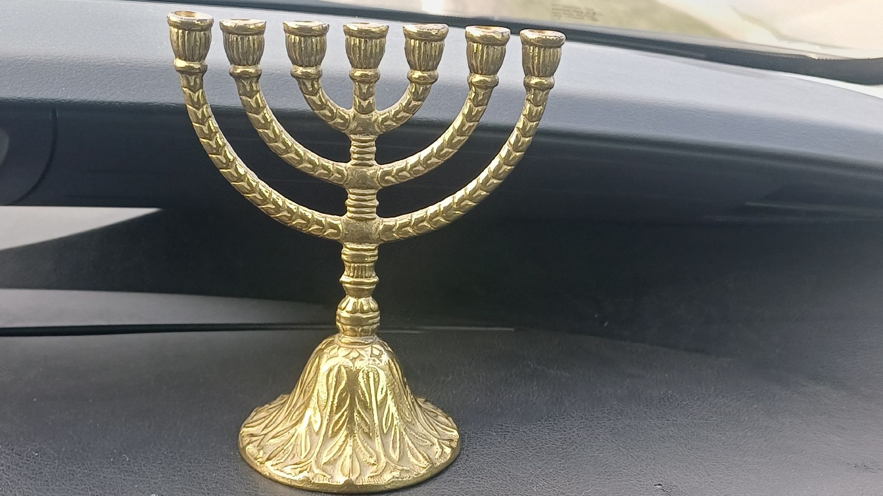 Kerzenständer: Schöne Menora  – Gebraucht aus Flawil von Naphtali 8