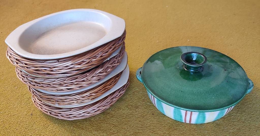 Set di piatti: Teller, Topf und Untersetzter – Usato da Meisterschwanden venduto da meisti12 2