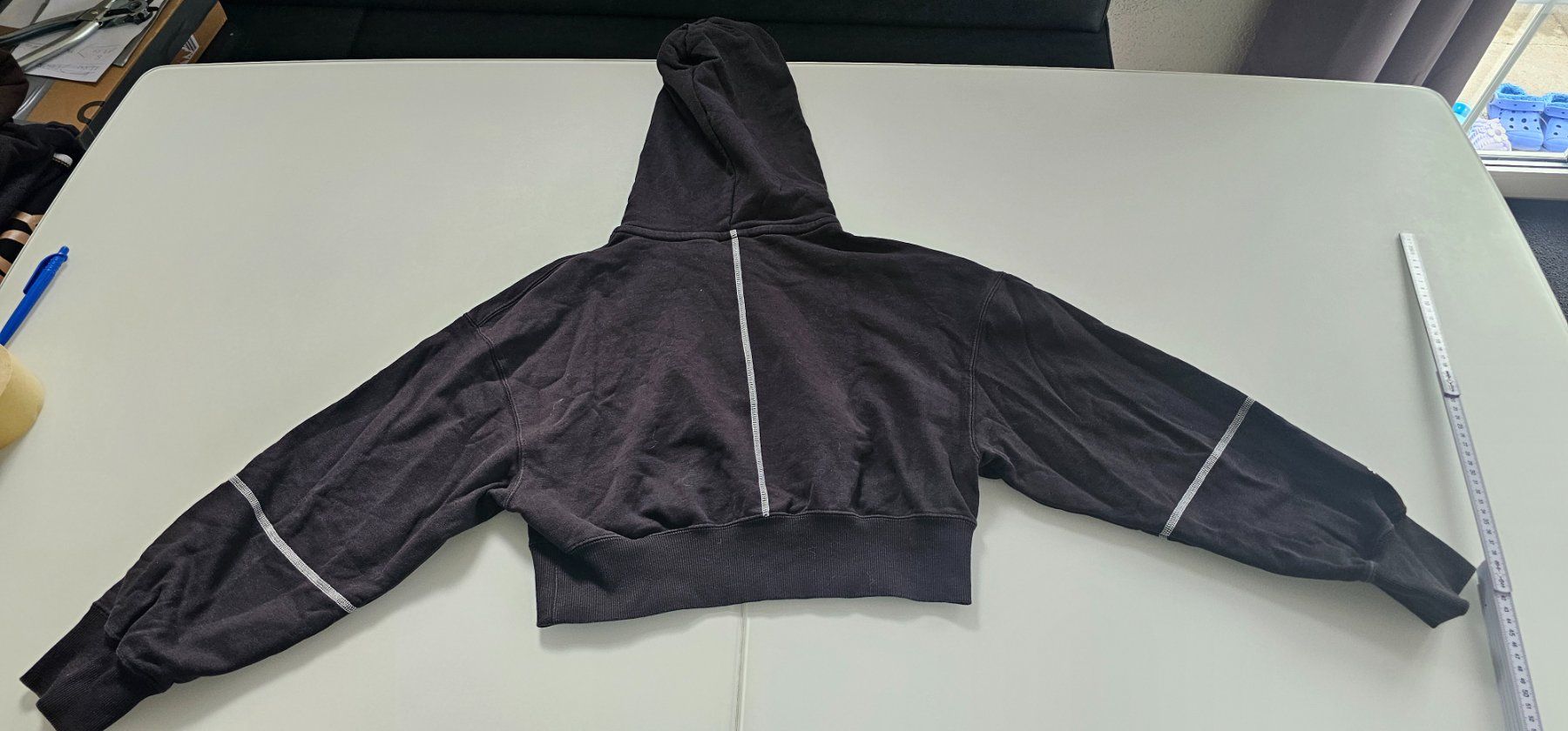 Pulls & Sweat-shirts: Schwarzer Puma / Bmw Pulli, Grösse M – D'occasion à Azmoos par Jadejo 2