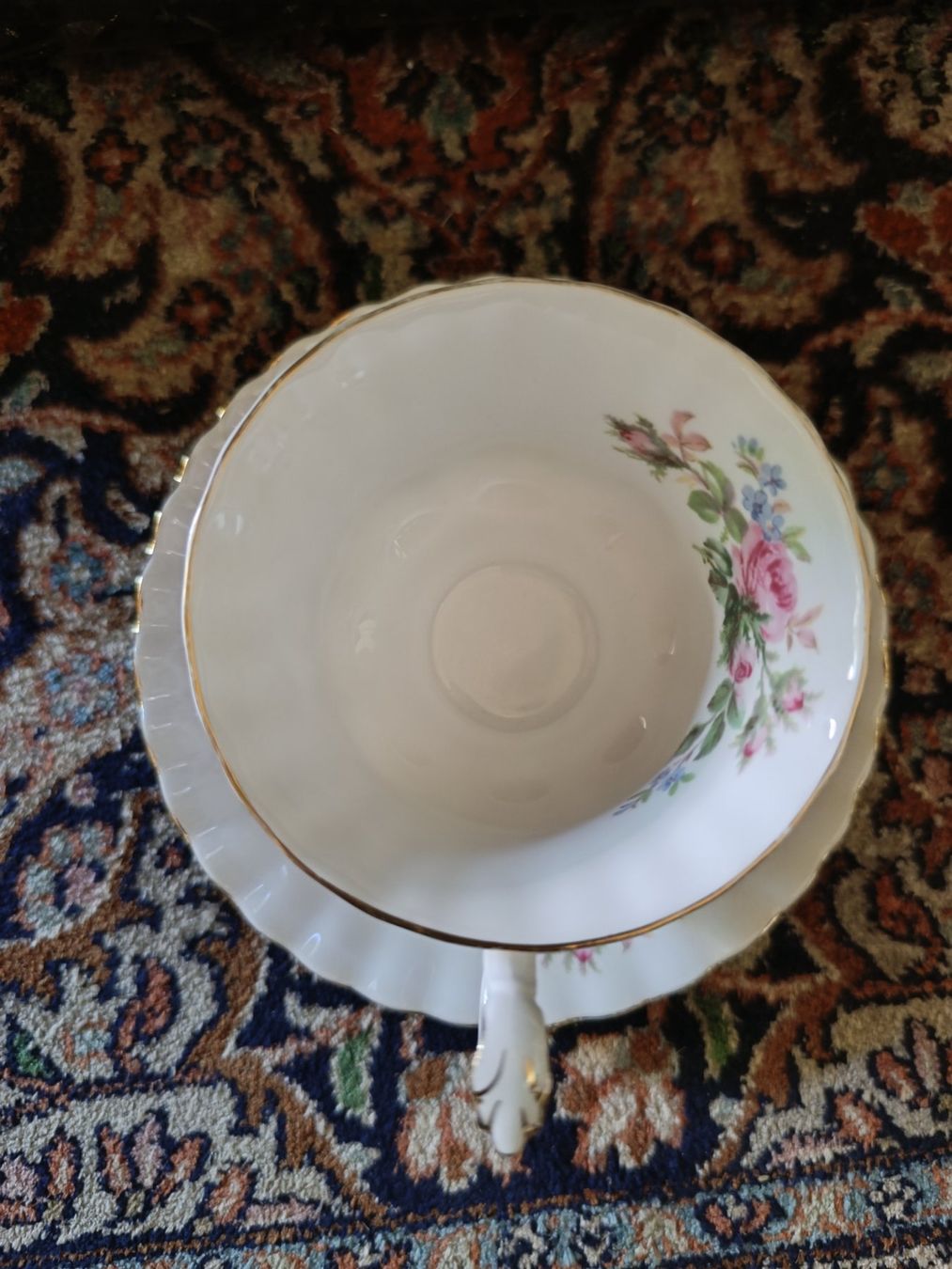 Royal Albert Tazze: Royal Albert Tasse & Unterteller – Usato da S. Antonino venduto da sab_z5qw 1