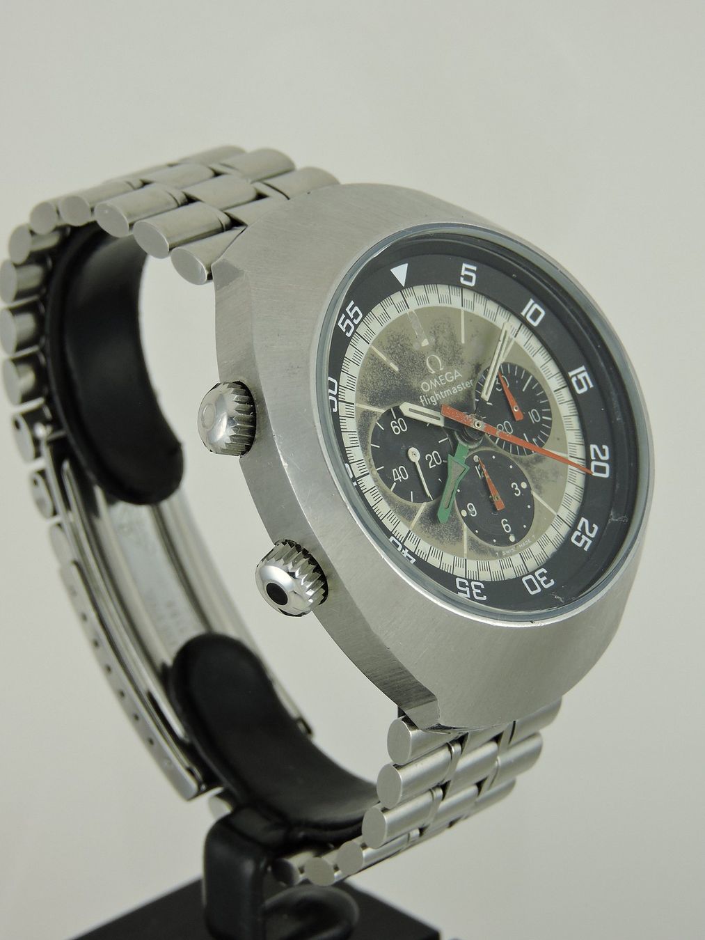 Omega Uhren: 1975 Omega Flightmaster 145.036 - Serviced cal. 911 – Gebraucht aus Bern von Vintage-Oyster 2