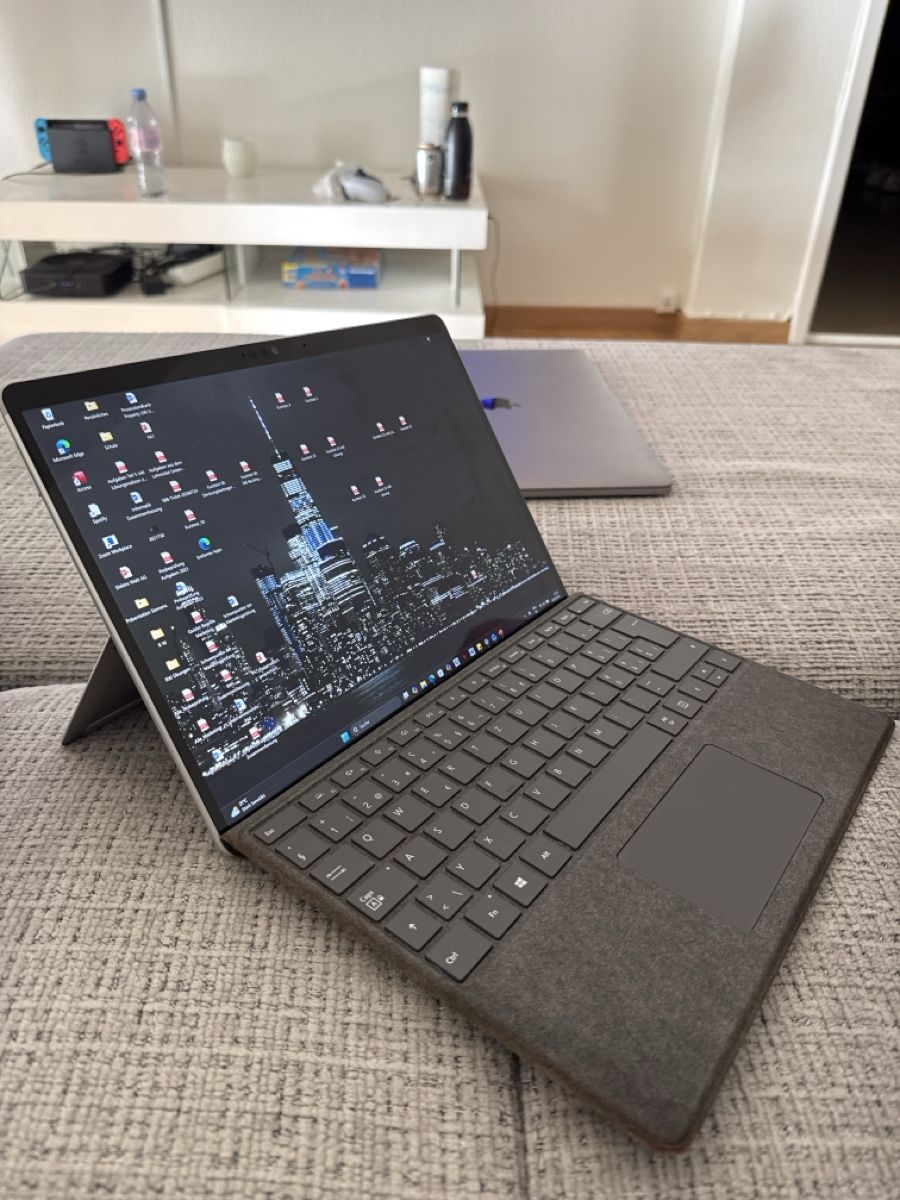 Microsoft Tablet PC: Microsoft Surface Pro Tablet 475 GB Speicher gebraucht – Usato da Zürich venduto da Angel.sahra 3