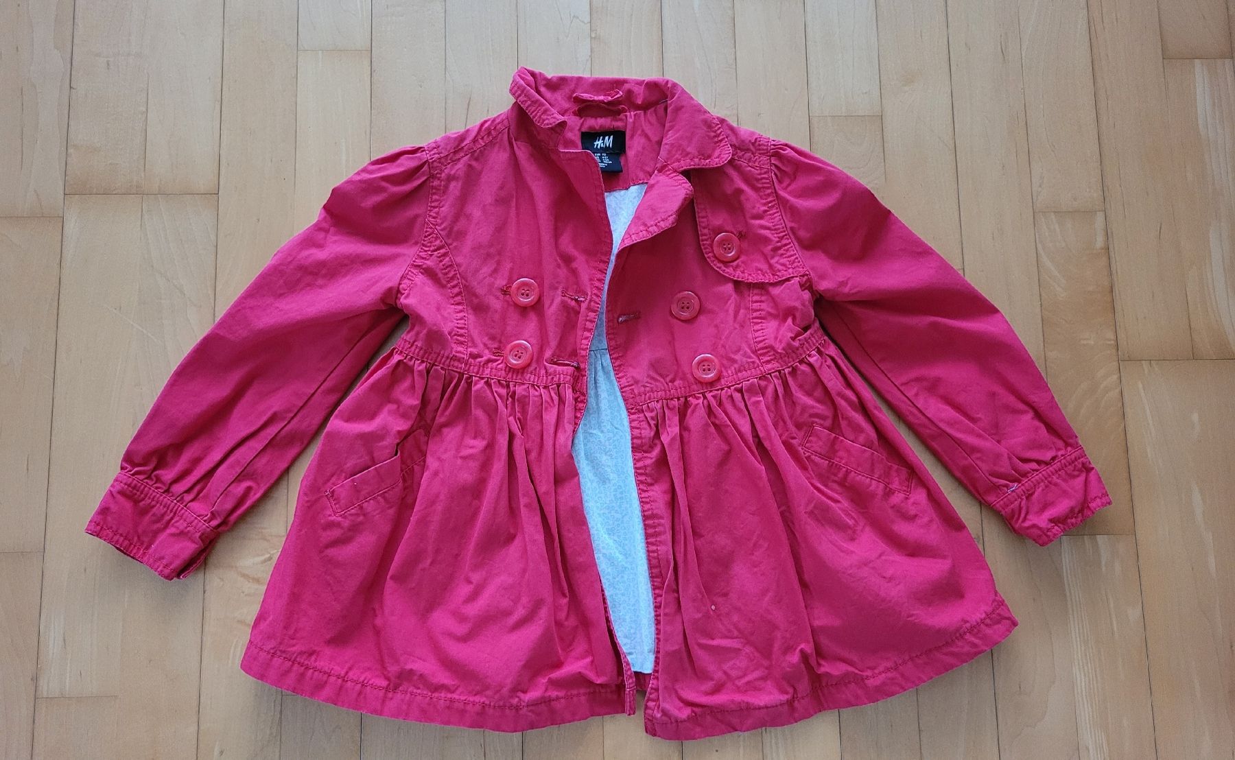 H&M Giacche & Cappotti: Jacke Mädchen Gr.110 – Usato da St. Margrethen SG venduto da SamusAran