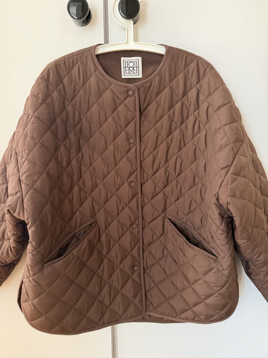 Totême Giacche: Toteme Quilted Jacket size S – Usato da Nyon venduto da dasha107 1