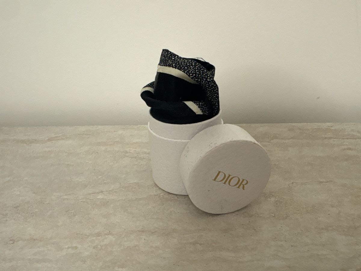 Dior Accessoires pour cheveux: Bandeau Dior  – D'occasion à Genève par ora_qwv9 1