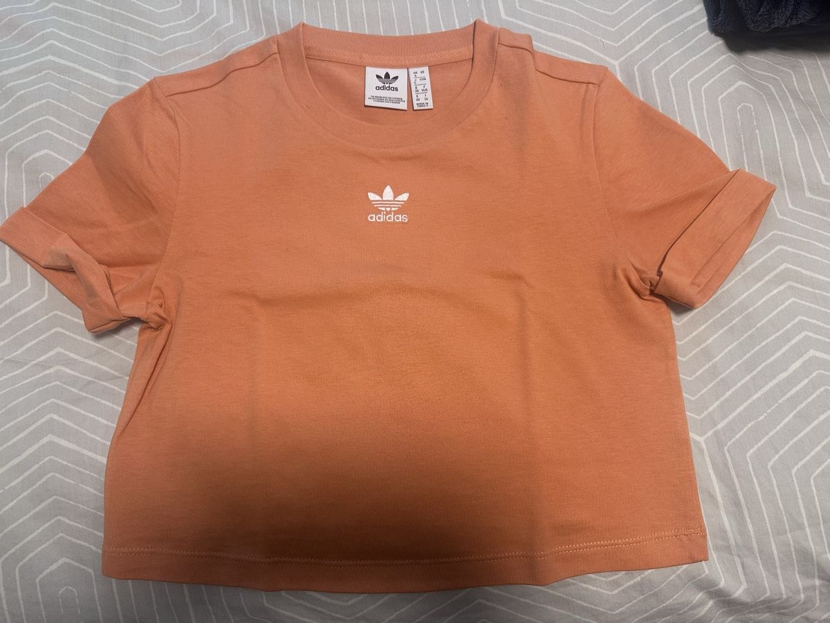 Adidas Tops: Adidas Top S – Neuf (Voir description) à Laupen BE par Smythe