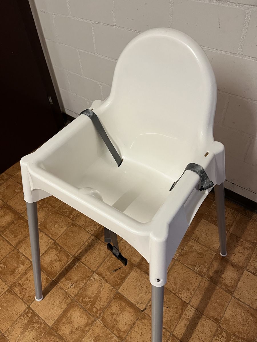 Ikea Seggioloni: Hochstuhl IKEA weiss gebraucht – Usato da Dielsdorf venduto da smeh11 1