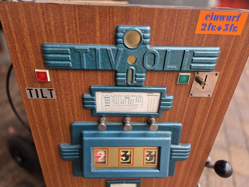 Spielautomaten: Geldspielautomat – Gebraucht aus Steckborn von Dieter_Scherrer