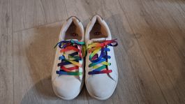 UGG Turnschuhe weiss Regenbogen Gr. 33.5