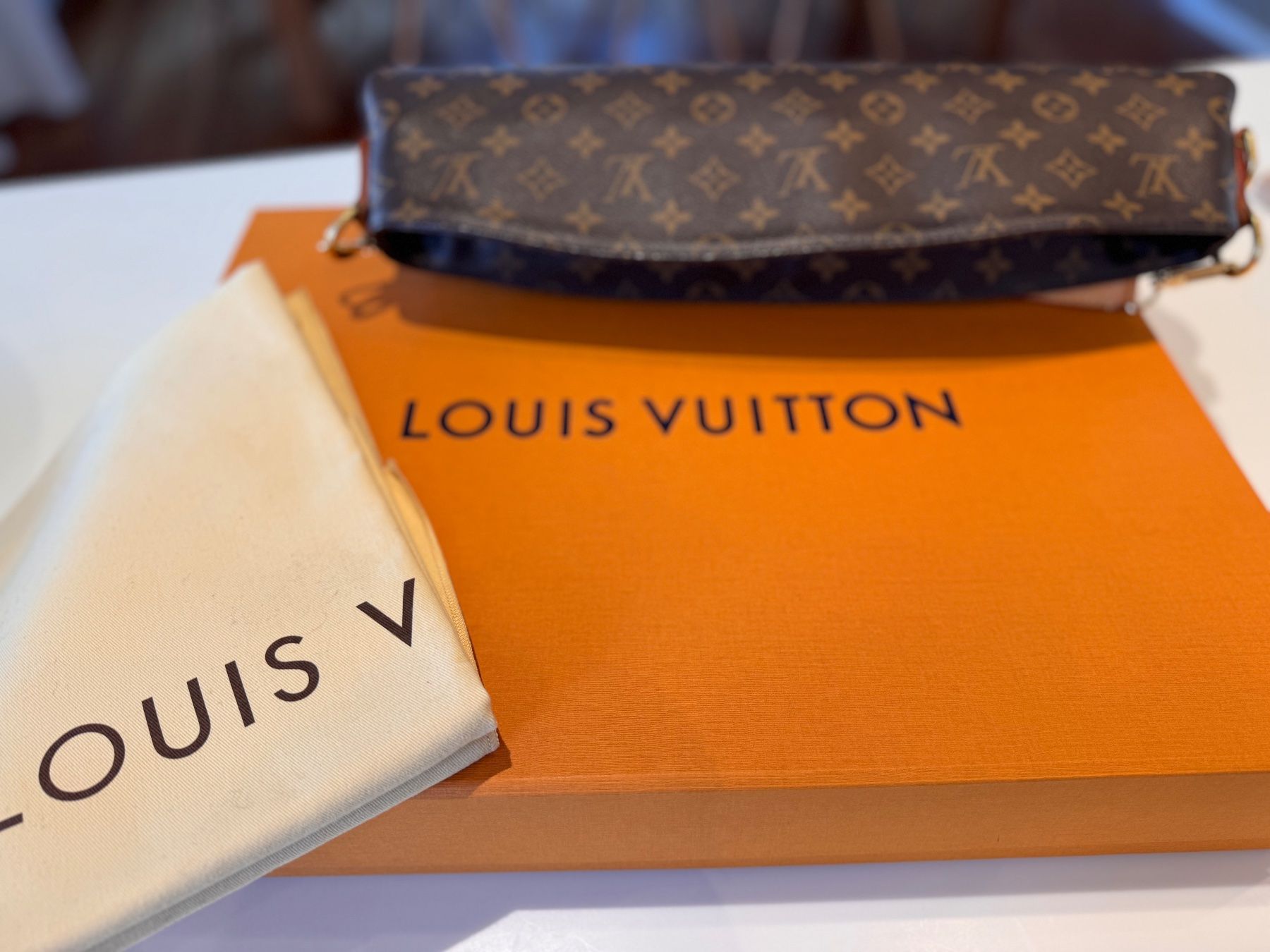 Louis Vuitton Borse da donna: Original Louis Vuitton Tasche Model MELIE – Usato da Kilchberg ZH venduto da wei_25lh 2