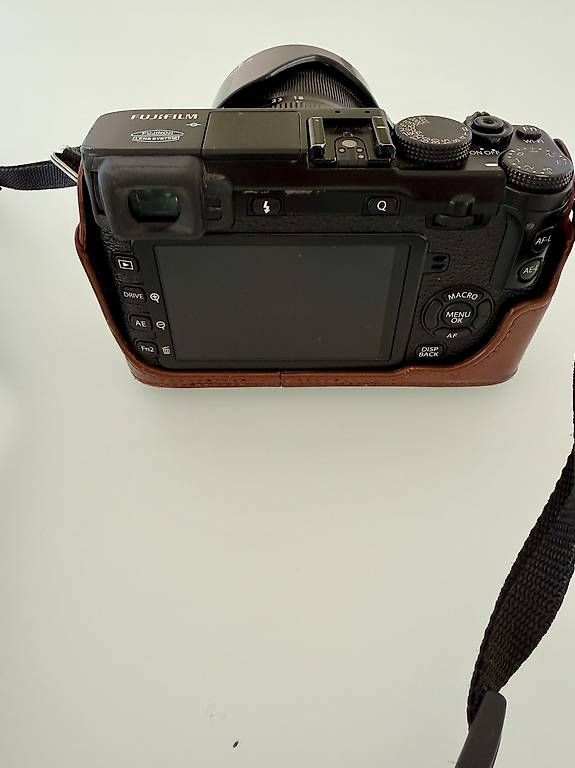 Fujifilm Fotocamera: Fujifilm X-E2 + XF 18-55mm + accessori – Usato da Dino venduto da mic_7zvv 2