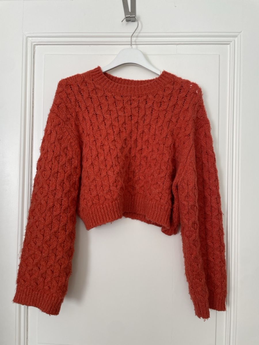 Asos Maglioni & Felpe: Strivkpulli crop – Usato da Basel venduto da Blumi_13