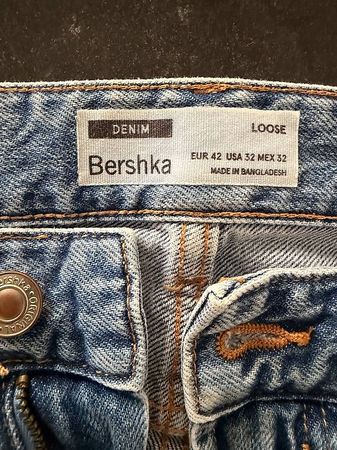 Bershka Jeans loose Euro 42