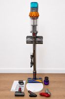 DYSON V15 Detect, NEUWERTIG, viel Zubehör
