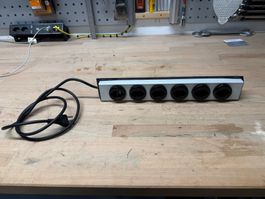 25x Steckedosenleiste mit Schraubbefestigung / 130 cm Kabel